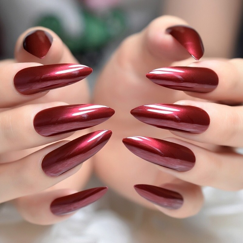 Long Nails & Piano Playing: A Love Story That Wasn’t Meant to Be